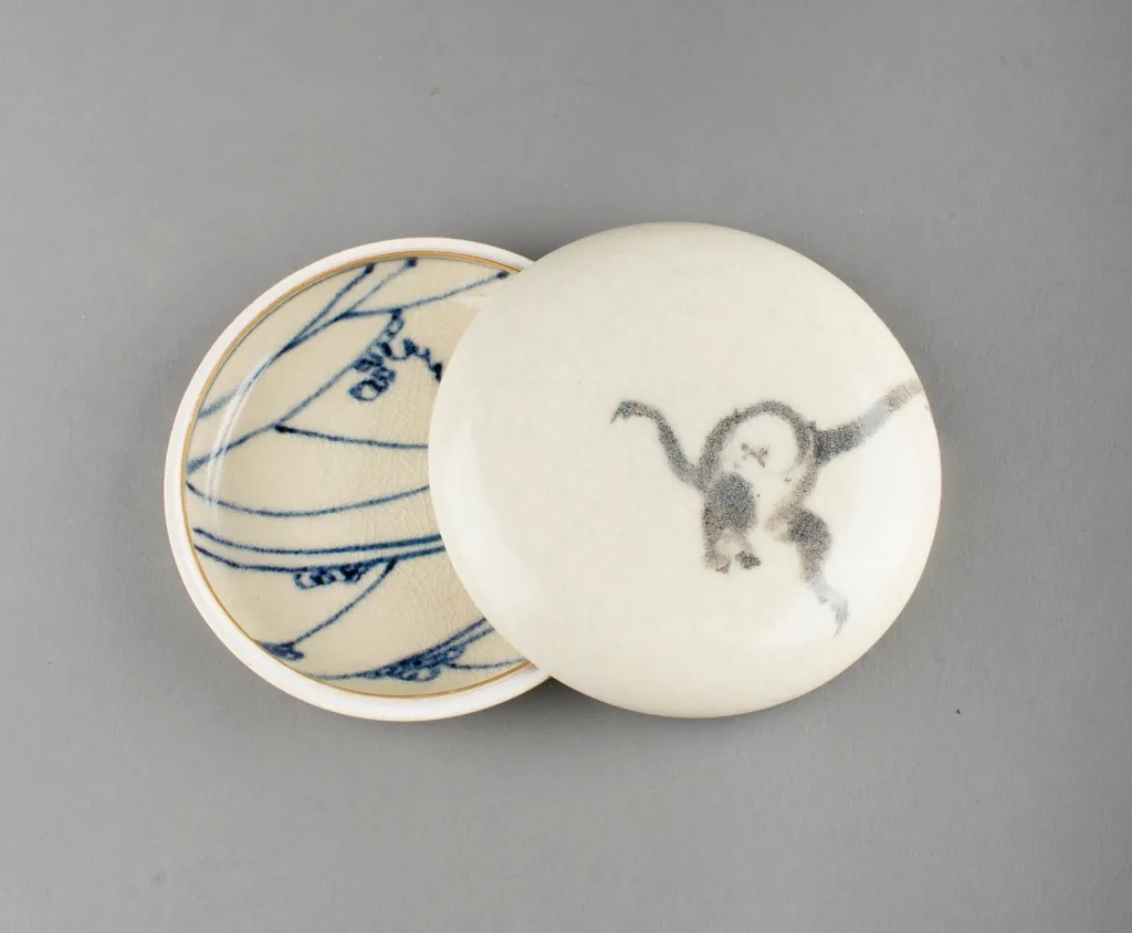 Utsuwa bowls — a pair of antique-glaze ceramic bowls